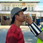 Ops Keselamatan 2021,Sat Lantas Polres Sinjai Edukasi Warga Prokes dan Bagikan Masker