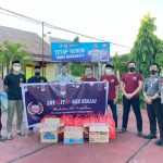Personel Polres Sinjai Angkatan 41 Tahun 2017 Bagi- Bagi Takjil Jelang Buka Puasa