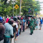 Berbagi Berkah Ramadhan, Kodim 1417/Kendari Kembali Bagi Takjil Gratis