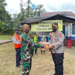 Kapolres Sinjai Kunjungi Posko Penyekatan Pemudik Diperbatasan Berikan Bingkisan Buka Puasa