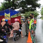Babinsa Kodim 1417/Kendari Dukung Operasi Ketupat 2021 di Wilayah Teritorialnya