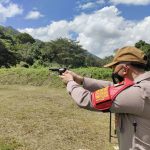 Tingkatkan Kemampuan, Kapolres Enrekang Bersama Anggota Melaksanakan Kegiatan Latihan Menembak