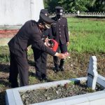 Kapolres Pasangkayu Pimpin Ziarah Rombongan Di TMP Martajaya.