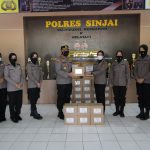 Sambut Hari Polwan Ke-73 Tahun 2021, Polwan Polres Sinjai Bagikan Sembako