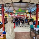 Petugas Gerai Vaksin Presisi Polres Pasangkayu, Hening Cipta Untuk Keselamatan Warga Indonesia.