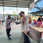 Kapolres Sinjai Pantau Vaksinasi Massal di Lapangan Basket Indoor Sinjai