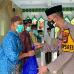 Syiar Kamtibmas, Kapolres Enrekang Sampaikan Silahkan Ke Gerai Vaksin Presisi Dan Beri Bansos PPKM