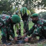 Inovasi Di Saat Pandemi Covid-19, Yonif 725/Woroagi Tanam Ribuan Bibit Pohon Durian