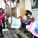 HKGB Ke-69, Ketum Bhayangkari Blusukan Bagikan Bansos ke Nelayan Muara Angke