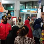 Polres Sinjai Bersama Satpol.PP Gelar Patroli Dialogis di Malam Hari, Imbau Masyarakat Patuhi Prokes.