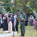 Dandim Pimpin Upacara Pemakaman Anggota Kodim 1417/Kendari