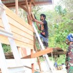 Gotong Royong Bersama Warga, Satgas TMMD Genjot Pembangunan RTLH