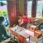 Segelas Kopi Pagi Mempererat Keakraban Satgas Pra TMMD Ke-112 Kodim 1417/Kdi Dengan Warga