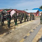 Sebelum Bekerja, Anggota Satgas Pra TMMD Laksanakan Apel Pagi