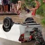 Mobil Terperosok ke Sungai Konaweeha, Babinsa Kodim 1417/Kdi Serda Syarifuddin Dengan Sigap Evakuasi Korban