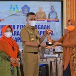 Wali Kota Kendari Terima Penghargaan APE 2020 Tingkat Pratama