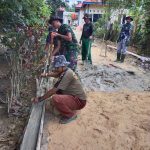 Optimis Segera Rampung, Satgas TMMD Genjot Pemasangan Paving Blok 