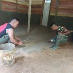 Cuaca Cerah, Plester Lantai RTLH Terus di kerjakan