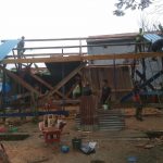 Satgas TMMD-112 Kebut pemasangan Atap Spandek Milik Darmanto