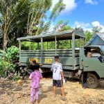 Perjuangan Berat Sopir Truk Pengangkut Material TMMD