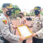 Berkontribusi Sukseskan Vaksinasi, Kapolres Sinjai Diberikan Reward.