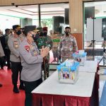 Kapolri Didampingi Forkopimda Jatim Mengecek Isoter di Hotel Asrama Haji Surabaya
