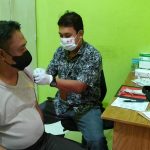 Personel Polres Sinjai Laksanakan Vaksin Ketiga (Booster).
