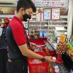 Alfamidi Tarik Semua Produk Kinderjoy.Ini Penyebabnya