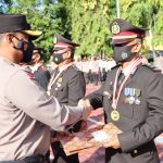 Kapolres Enrekang Pimpin Upacara Wisuda Purna Bakti dan Korps Raport Kenaikan Pangkat