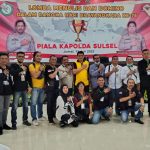 Seiring fajar menyingsing awak media meriahkan HUT Bhayangkara ke 76 di Polda Sulsel