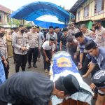 Anak Personelnya Meninggal, Kapolres Sidrap Melayat ke Rumah Duka 
