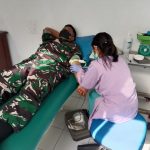 Butuh Darah, Satgas Yonif 725/Woroagi Sigap Bantu Donor Darah 