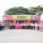 Peduli Petugas Pos PAM Ops Lilin 2022, Kapolres Bersama Ketua Bhayangkari Cabang Sidrap Berikan Bingkisan