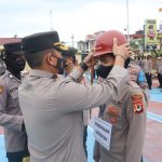 Bentuk Apresiasi, Kapolres Sidrap Berikan Reward Sekaligus Pelepasan Helm Terhadap Anggota Selesai Jalani Patsus