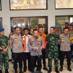 Kapolri Tinjau Evakuasi Kapolda Jambi dan Rombongan, Apresiasi Kerja Keras Tim Gabungan 