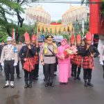 Kapolda Sulsel yang Baru Disambut Tradisi Angngaru dan Tari Padduppa
