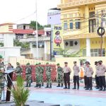 Kompak! Kapolres Sidrap bersama Dandim 1420 Pimpin Apel Sinergitas dan Solidaritas TNI-Polri