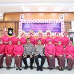 Kapolres Sidrap bersama Ketua Yayasan Kemala Bhayangkari Cabang Hadiri Acara HUT Ke-43 YKB
