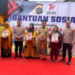 Hari Bhayangkara Ke-77, Warga Puday Dapat Sembako dan Fasilitas Air Bersih.