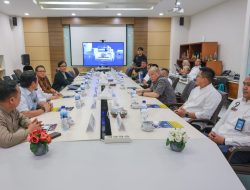 Teken MoU, PENS Buka Pintu untuk Atlet Berprestasi Muaythai Indonesia