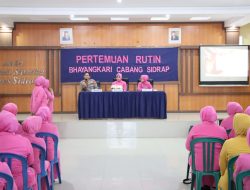 Kapolres Sidrap Memberikan Arahan Dalam Kegiatan Pertemuan Rutin Bhayangkari