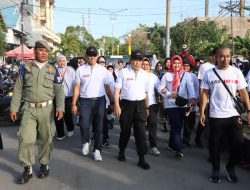 Kapolres Sidrap Bersama Ketua Bhayangkari dan PJU Mengikuti Jalan Santai Anti Mager Yang Dilepas Gubernur Sulsel