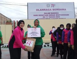 Dalam Rangka HKGB, Bhayangkari Cabang Sidrap Gelar olahraga Bersama Dengan Persit KCK XLIV dan Bulog