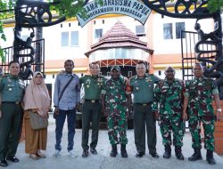 Pangdam XIV/Hsn : Ngopi Bareng Dengan Mahasiswa Papua Untuk Bersama Ikut Merayakan HUT Kemerdekaan RI ke-78