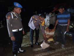 Kapolsek Pitu Riase Polres Sidrap Amankan Sejumlah Botol Bir dan Tumpahkan 10 Liter Tuak Dalam Operasi Pekat Lipu 2023