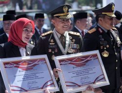 Bantu Atasi Kesulitan Rakyat, Kodam XIV/Hsn, Terima Motor Ambulance dari Pemprov Sulsel Pada Rangkaian Upacara HUT Ke-78 Kemerdekaan RI