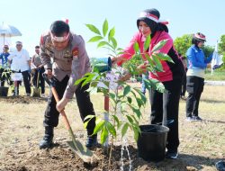 Polri Catat Rekor MURI Tanam Pohon Serentak Dan Terbanyak, Jajaran Polda Sulsel Tanam 41.086 Pohon