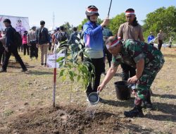 Gelar Penanam Pohon Secara Serentak dan Hybrid, Kapoksahli Hadir Wakili Pangdam XIV/Hsn Sebagai Wujud Sinergitas TNI Polri