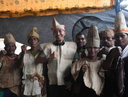 Pangdam XIV/Hsn : Kebersamaan Dengan Suku Bunggu, Penderita Stunting dan Masyarakat Pesisir untuk Berbagi Kebahagiaan