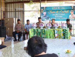 Dalam Jumat Curhat, Kapolres Sidrap Sosialisasikan Kampung Bebas Narkoba Mappedeceng Ke Warga Tellu Limpoe